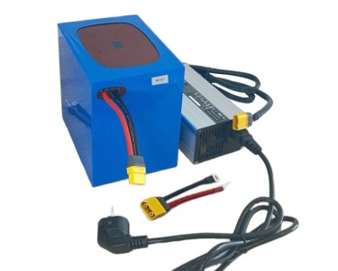 Комплект-Аккумулятор для буксировщика Apollo AV-2, 24В 57Ач SMART (Батарея Байкера, Li-Ion), LF-2457-8800 +ЗУ 24В 12А