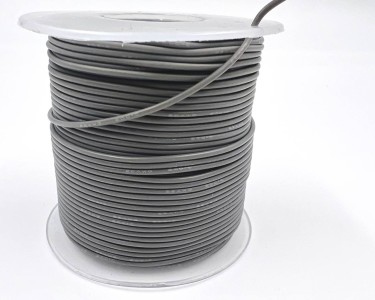На катушке медный провод 28AWG 50м 0,08 кв.мм (16*0,08мм) (серый, UL3135) LFW-28Gr в мягкой силиконовой изоляции