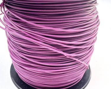 На катушке Медный провод 26AWG 300м 0,14 кв.мм (30*0,08мм) (сиреневый, UL3135) LFW-26V в мягкой силиконовой изоляции