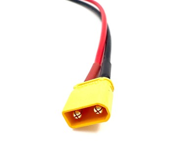 Разъем питания Amass XT30U-M с силиконовым проводом 18AWG, 150мм