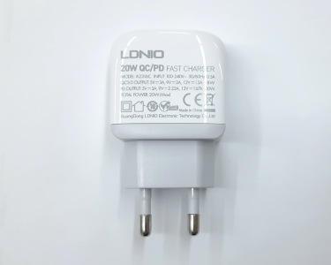 Сетевое зарядное устройство 20W LDNIO ( Type-C to Lightning cable)
