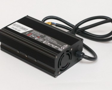 Зарядное устройство 14,4В 25А (4S LiFePO4) Enerise EMC-C600