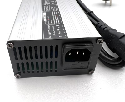 Зарядное устройство 28,8В 4А (8S LiFePO4) DL-120W