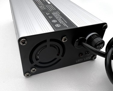 Зарядное устройство 28,8В 4А (8S LiFePO4) DL-120W