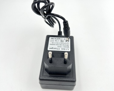 Зарядное устройство 12,6В 3А (3S Li-Ion) LF-12630