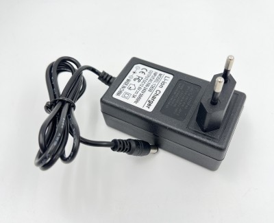 Зарядное устройство 12,6В 3А (3S Li-Ion) LF-12630