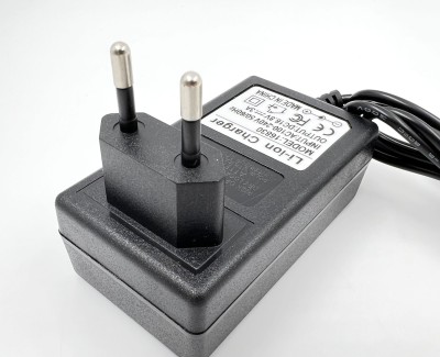 Зарядное устройство 16,8В 3А (4S Li-Ion) LF-16830