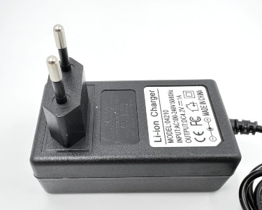 Зарядное устройство 4,2В 1А (1S Li-Ion) LF-04210
