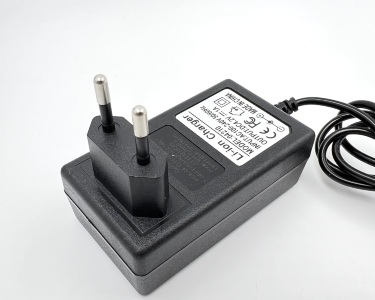 Зарядное устройство 4,2В 1А (1S Li-Ion) LF-04210