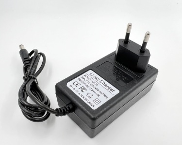 Зарядное устройство 12,6В 2А (3S Li-Ion) LF-12620