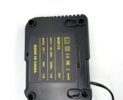 Зарядное устройство для аккумуляторов Dewalt DCB112 (10,8V/14,4V/18V)