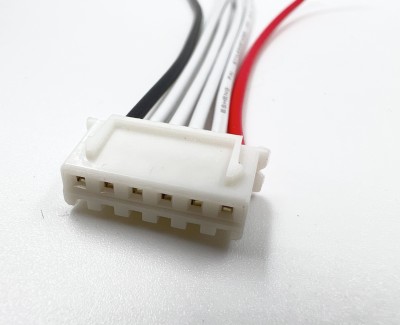 Балансировочный разъем 6 pin (5s, XH) с ПВХ проводом 22awg, 100мм