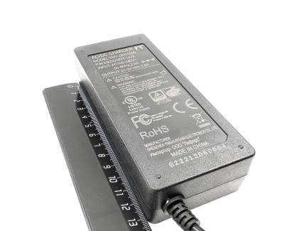 Зарядное устройство 29,2В 3А (8S LiFePO4) YHY-29203000