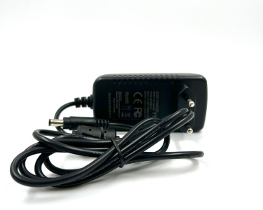 Зарядное устройство 16,8В 1А (4S Li-ion) YHY-16801000