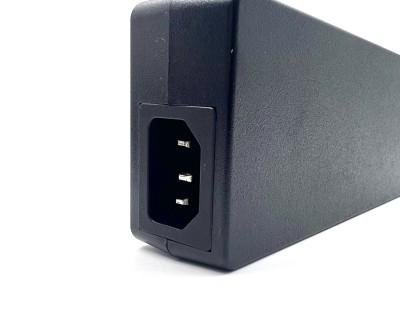 Зарядное устройство 25,2В 3А (6S Li-ion) YHY-25203000