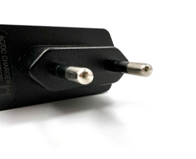 Зарядное устройство 12,6В 1А (3S Li-ion) YHY-12601000