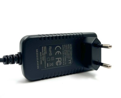 Зарядное устройство 12,6В 2А (3S Li-ion) YHY-12602000