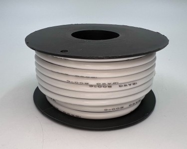 На катушке медный провод 12AWG 10м 3,4 кв.мм (680*0,08мм) (белый, UL3135) LFW-12W в мягкой силиконовой изоляции