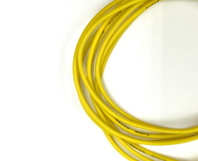 На катушке Медный провод 22AWG 10м 0,3 кв.мм (60*0,08мм) (желтый, UL3135) LFW-22Y в мягкой силиконовой изоляции