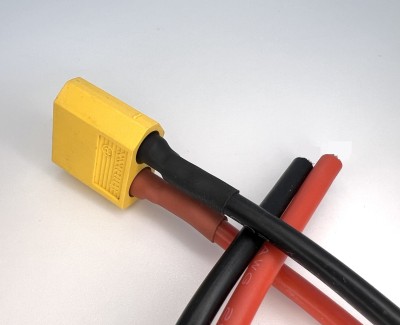 Разъем питания Amass XT60-M с силиконовым проводом 14AWG, 200мм