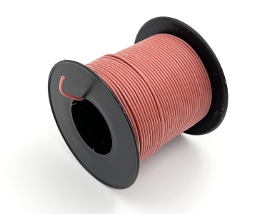 На катушке Медный провод 24AWG 50м 0,2 кв.мм (40*0,08мм) (коричневый, UL3135) LFW-24Br в мягкой силиконовой изоляции