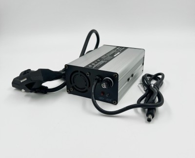 Зарядное устройство 28,8В 3А (8S LiFePO4) DL-120W