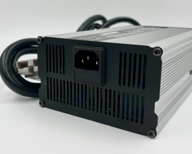 Зарядное устройство 14,4В 30A (4S LiFePO4) DL-900W-12