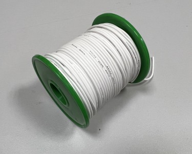 На катушке Медный провод 24AWG 50м 0,2 кв.мм (40*0,08мм) (белый, UL3135) LFW-24W в мягкой силиконовой изоляции