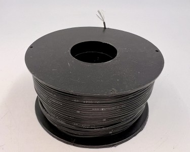 На катушке Медный провод 24AWG 100м 0,2 кв.мм (40*0,08мм) (черный, UL3135) LFW-24B в мягкой силиконовой изоляции