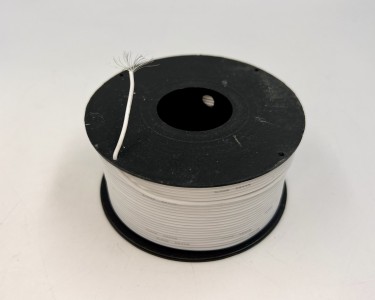 На катушке Медный провод 24AWG 100м 0,2 кв.мм (40*0,08мм) (белый, UL3135) LFW-24W в мягкой силиконовой изоляции