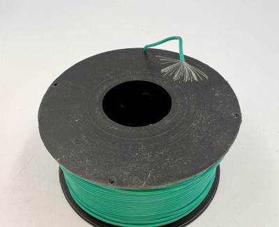 На катушке Медный провод 24AWG 100м 0,2 кв.мм (40*0,08мм) (зеленый, UL3135) LFW-24G в мягкой силиконовой изоляции