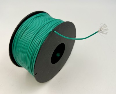 На катушке Медный провод 24AWG 100м 0,2 кв.мм (40*0,08мм) (зеленый, UL3135) LFW-24G в мягкой силиконовой изоляции
