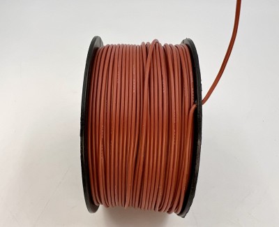 На катушке Медный провод 24AWG 100м 0,2 кв.мм (40*0,08мм) (коричневый, UL3135) LFW-24Br в мягкой силиконовой изоляции