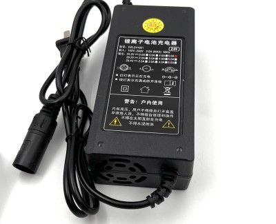 Зарядное устройство 25,2В 5А (6S Li-Ion) XLR 3pin