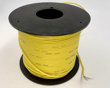 На катушке Медный провод 22AWG 100м 0,3 кв.мм (60*0,08мм) (желтый, UL3135) LFW-22Y в мягкой силиконовой изоляции