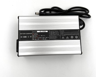 Зарядное устройство 25,2В 4А (6S Li-Ion) DL-120W