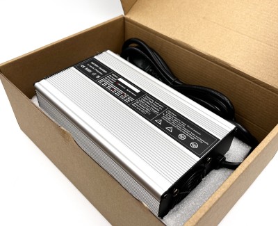 Зарядное устройство 84В 10A (20S Li-Ion) DL-900W-72
