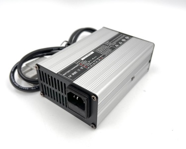 Зарядное устройство 14,4В 6A (4S LiFePO4) DL-120W-12