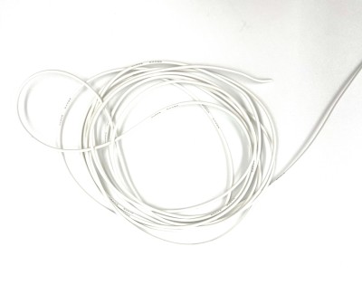На катушке Медный провод 28AWG 20м 0,08 кв.мм (16*0,08мм) (белый, UL3135) LFW-28W в мягкой силиконовой изоляции