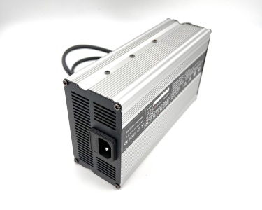Зарядное устройство 54,6В 10A (13S Li-Ion) DL-600W-48