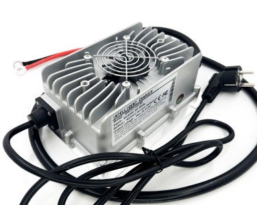 Зарядное устройство 29,4В 15A (7S Li-Ion ) LFC7-29415