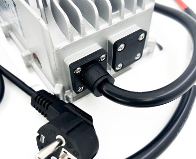 Зарядное устройство 29,4В 15A (7S Li-Ion ) LFC7-29415