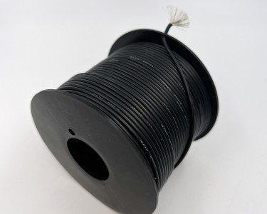 На катушке Медный провод 18AWG 75м 0,75 кв.мм (150*0,08мм) (черный, UL3135) LFW-18B в мягкой силиконовой изоляции