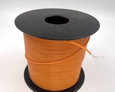 На катушке Медный провод 26AWG 300м 0,14 кв.мм (30*0,08мм) (оранжевый, UL3135) LFW-26O в мягкой силиконовой изоляции