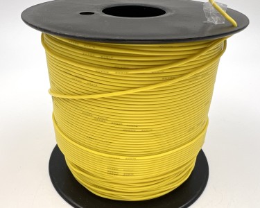 На катушке Медный провод 26AWG 300м 0,14 кв.мм (30*0,08мм) (желтый, UL3135) LFW-26Y в мягкой силиконовой изоляции