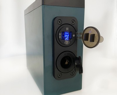 Аккумулятор 12В 30Ач V2 LF-1230-14719 (LiFePO4, 4S2P, c 2xUSB и прикуривателем, P)