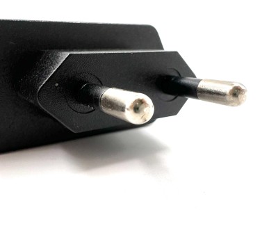 Зарядное устройство 8,4В 1А (2S Li-Ion) HLD-08410