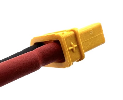 Разъем питания Amass XT30U-F с силиконовым проводом 18AWG, 100мм