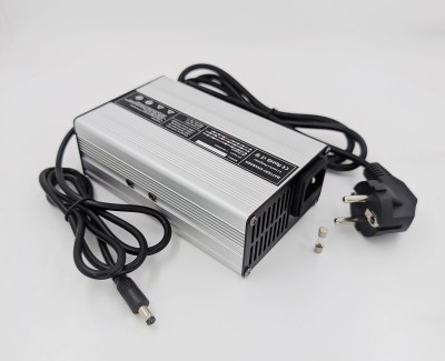 Зарядное устройство 29,4В 5А (7S Li-Ion) DL-180W-24