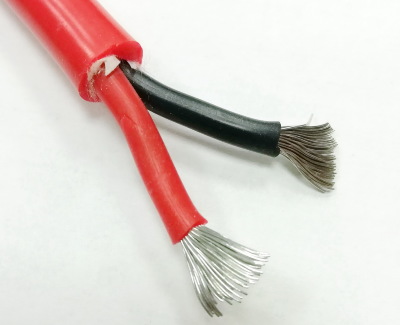 2*4,0 мм² Двойной медный провод в силиконовой изоляции (красный, UL3135)